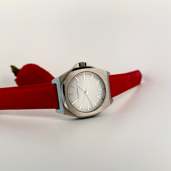 Adorer White Pure Line Red