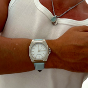 Adorer White